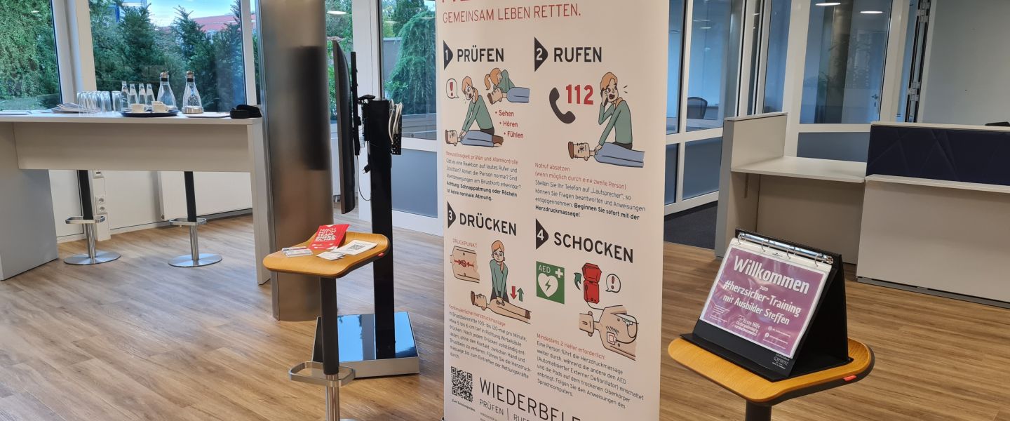 Informations-Roll-up: Was ist im Ernstfall einer Wiederbelebung zu tun.