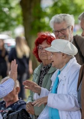 Fotografie Bürgermeisterin E. Stadeler am Tag der Senioren 2025