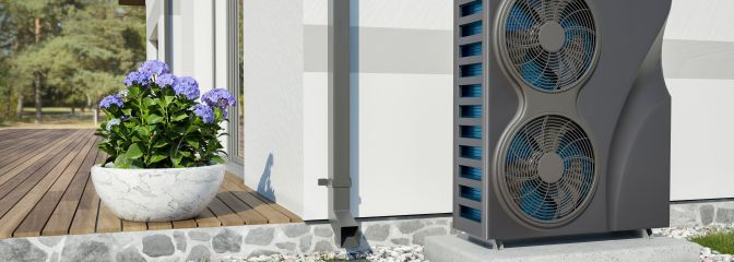 Wärmepumpe vor Haus